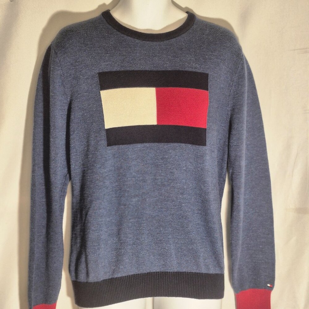 TOMMY HILFIGER 100% Cotton crewneck sweater in size Large  NWOT
